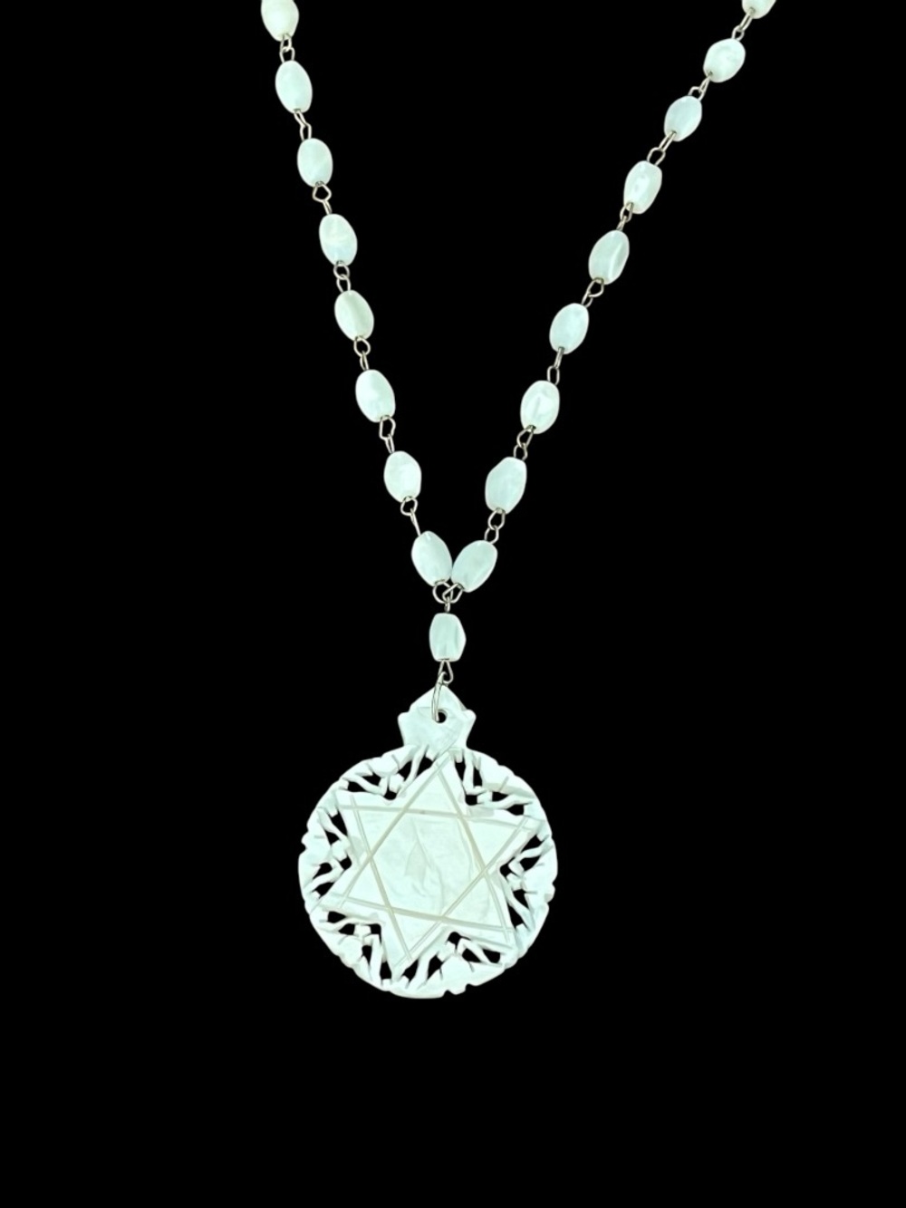 Vintage Mother of Pearl Beaded Necklace With Hand Carved Star of David - Picture 6 of 15